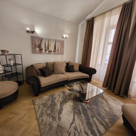 Monar Exclusive Center Free Parking In Garage Apartamento Košice Exterior foto