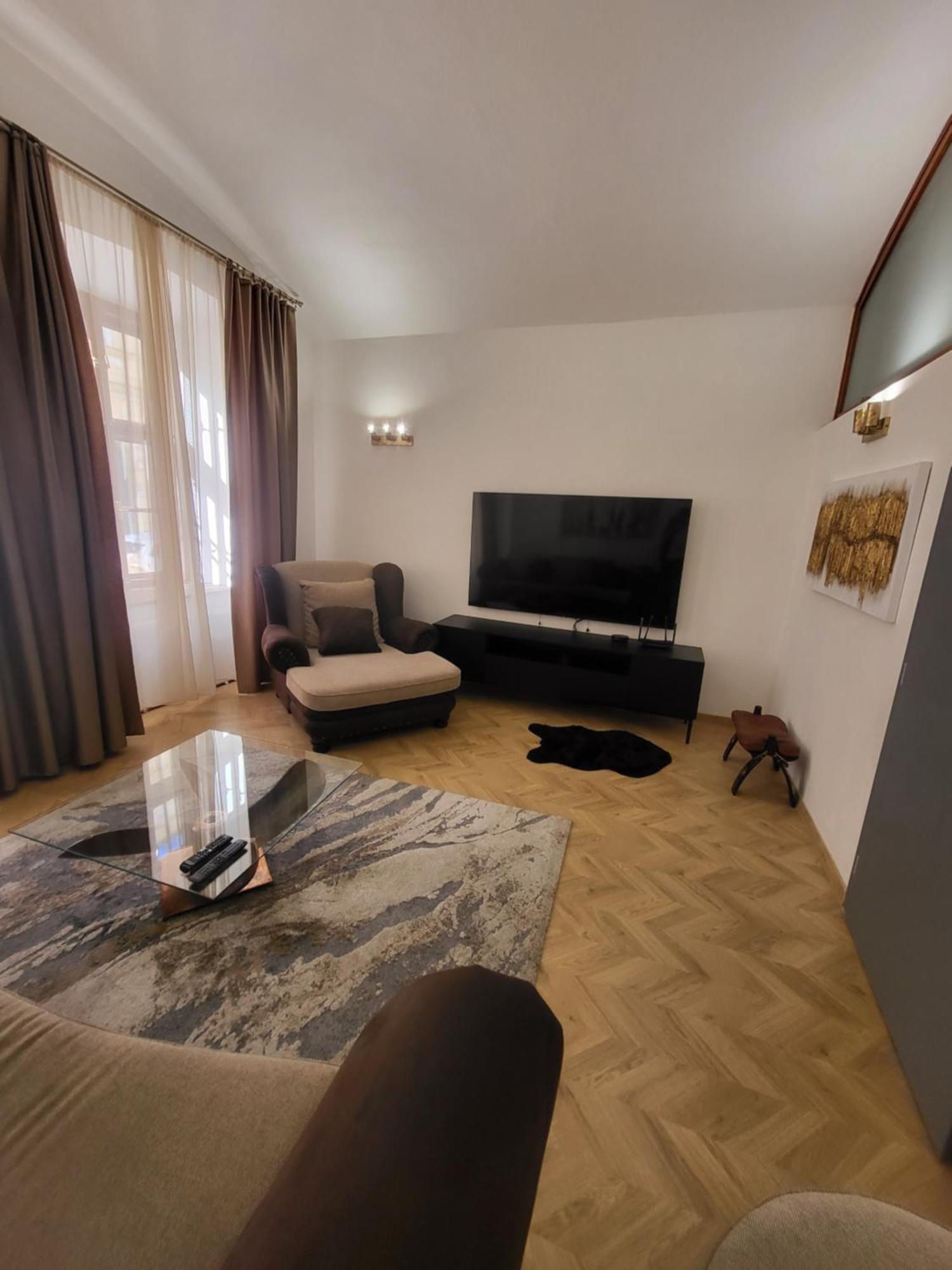 Monar Exclusive Center Free Parking In Garage Apartamento Košice Exterior foto