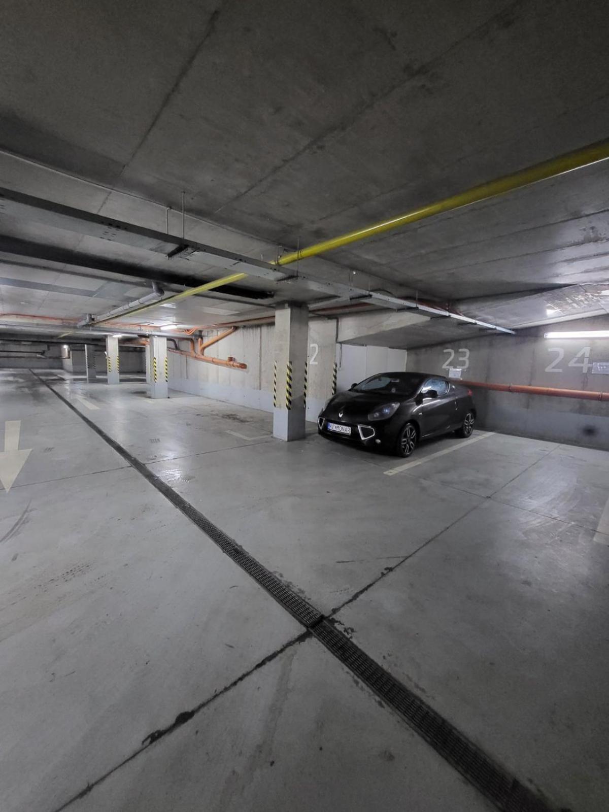 Monar Exclusive Center Free Parking In Garage Apartamento Košice Exterior foto